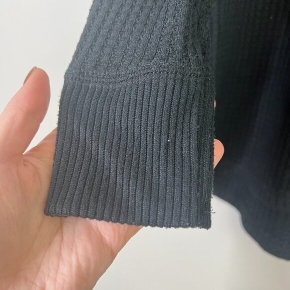 Abercrombie & Fitch BUNDLE of TWO Waffle Knit Shirts - Button Front & Crewneck - Picture 13 of 14